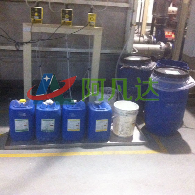 漆霧凝聚劑現場應用